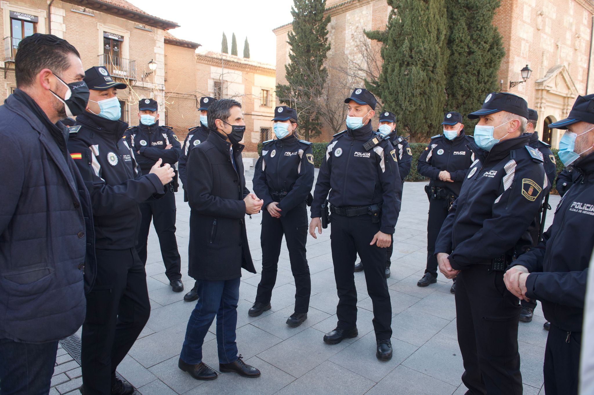 La Policía Local de Alcalá de Henares estrena uniforme - Diario Complutense